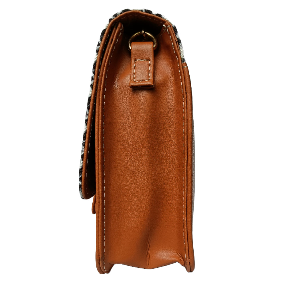 Trendy Tan Crossbody Perfect For Women & Girls